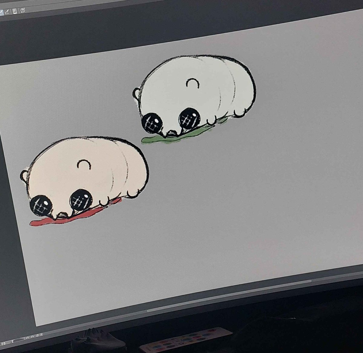 MrEmo69x's tweet photo. some creature n character concepts i might be using for my game :]
#artmoots ?
#digitalart #digitalartist #emo https://t.co/3NNg4BDrO8