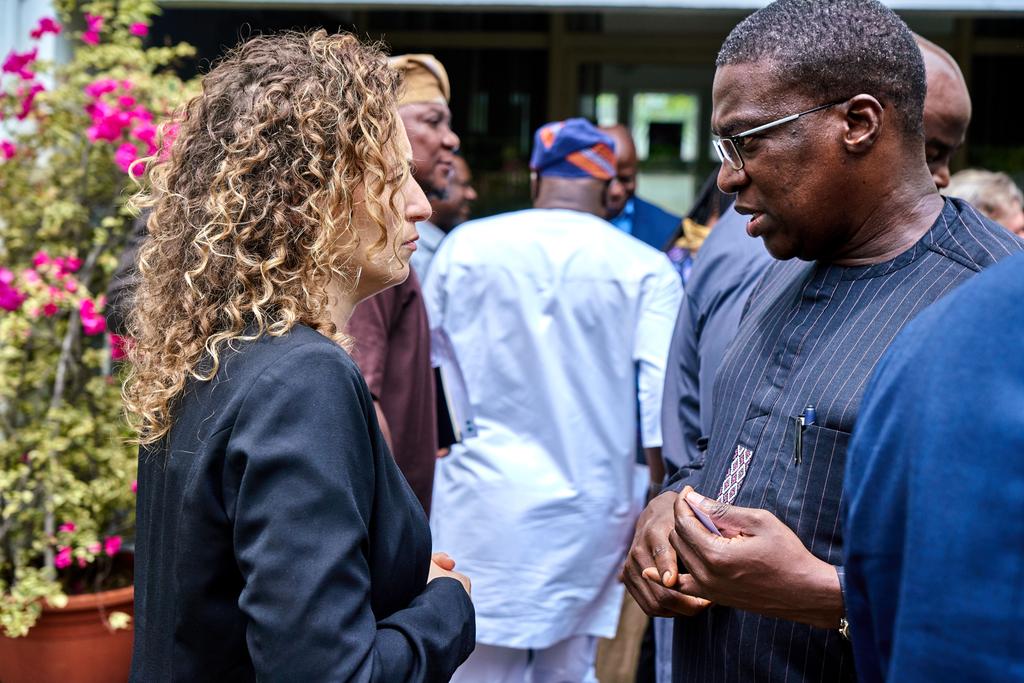 akande_debo's tweet photo. Last week, we met with the Dutch authorities to negotiate funding for diverse sector investments in Oyo State. Announcement soon! As Excellency has always said, we will work to the last second of the last minute of the last hour of this administration. 

Oyo o ni r'eyin loju mi https://t.co/qfVRjwRU4w