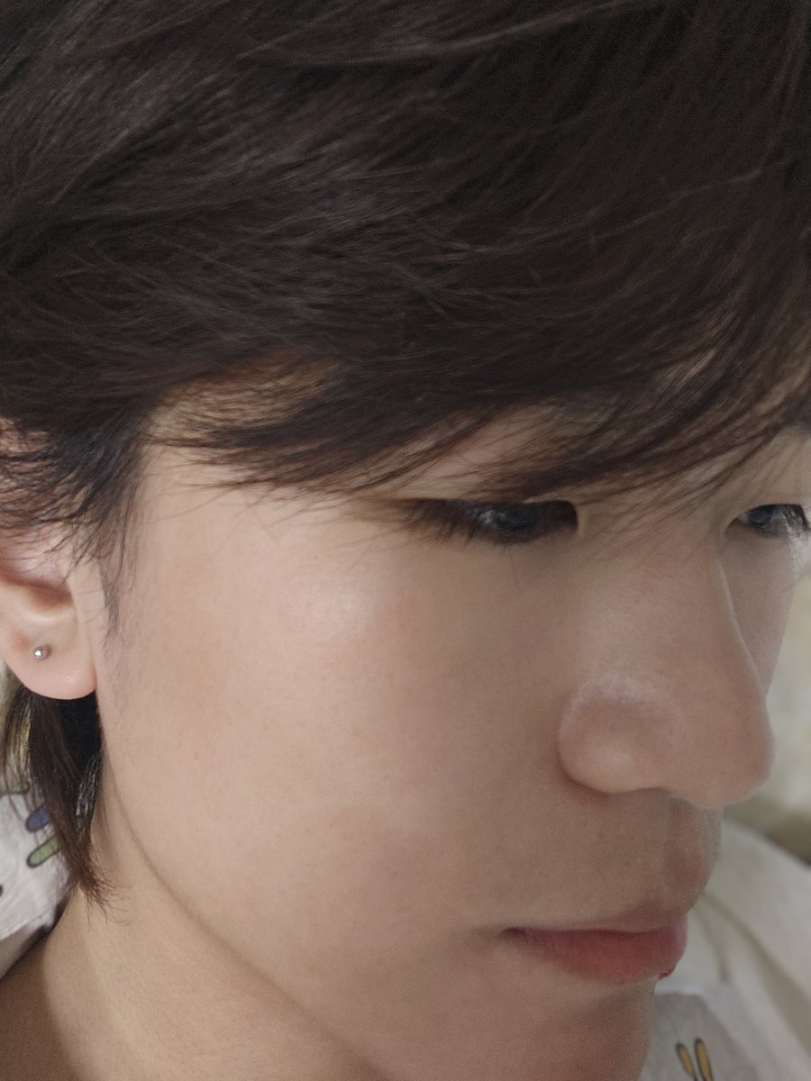 藏着刀片的苹果 tweet media