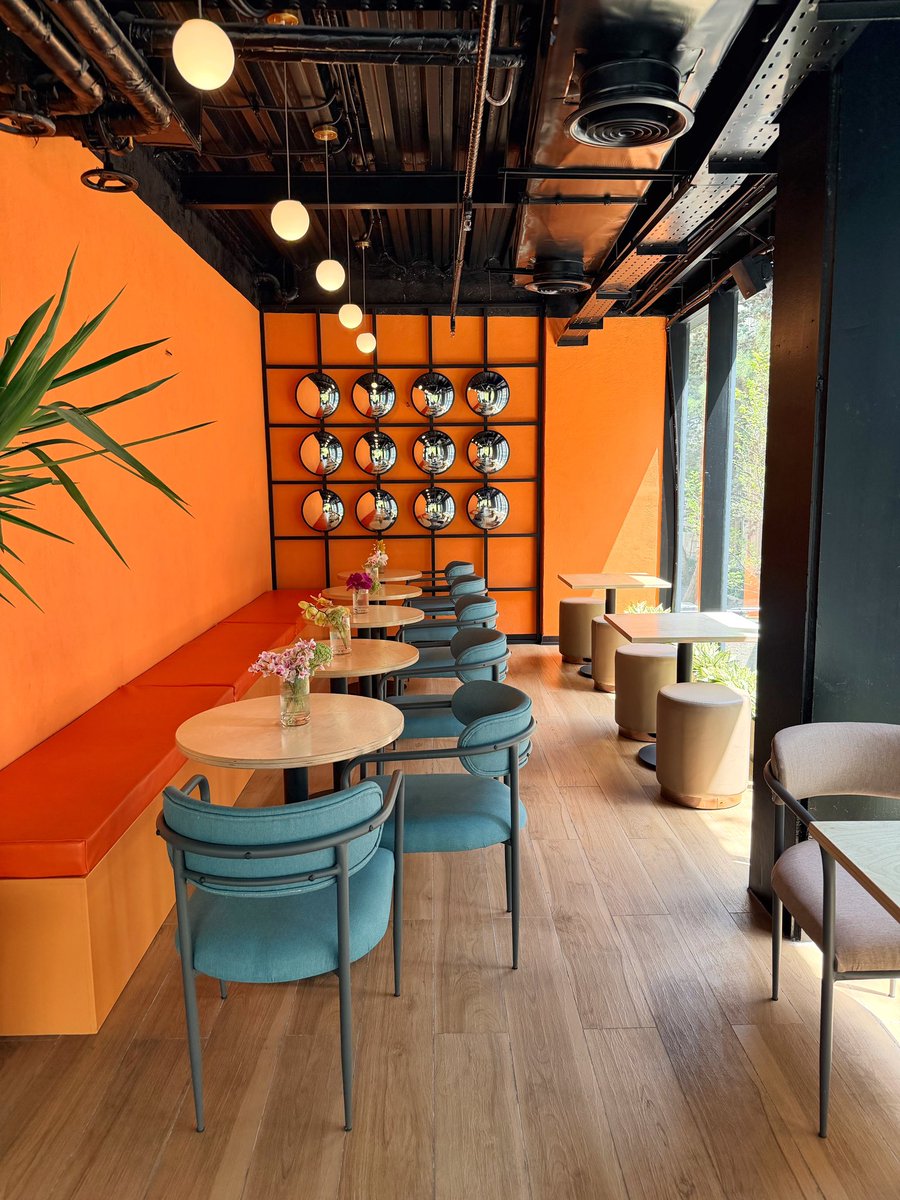 همایونی tweet media