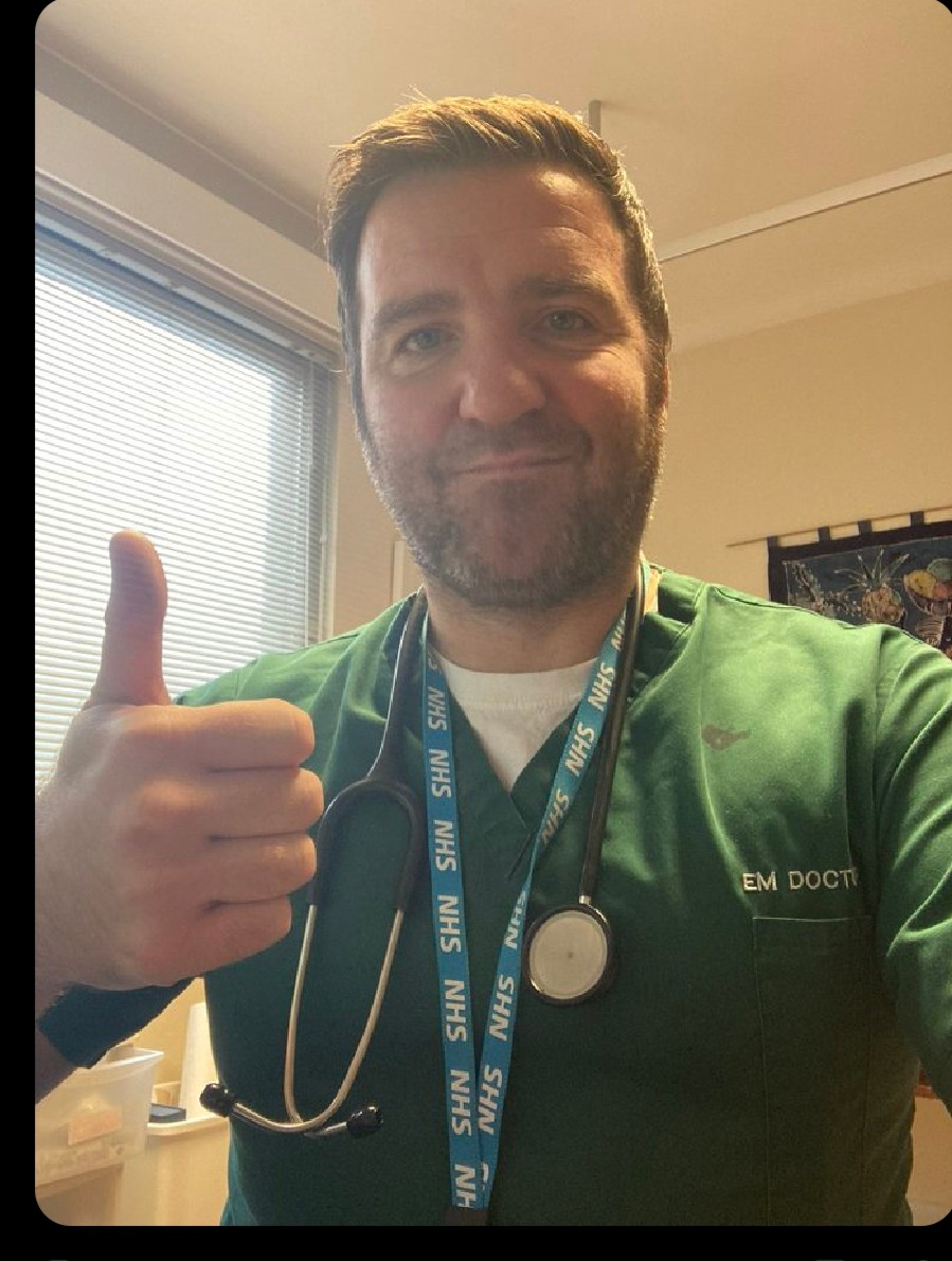 AliceInW8 tweet media