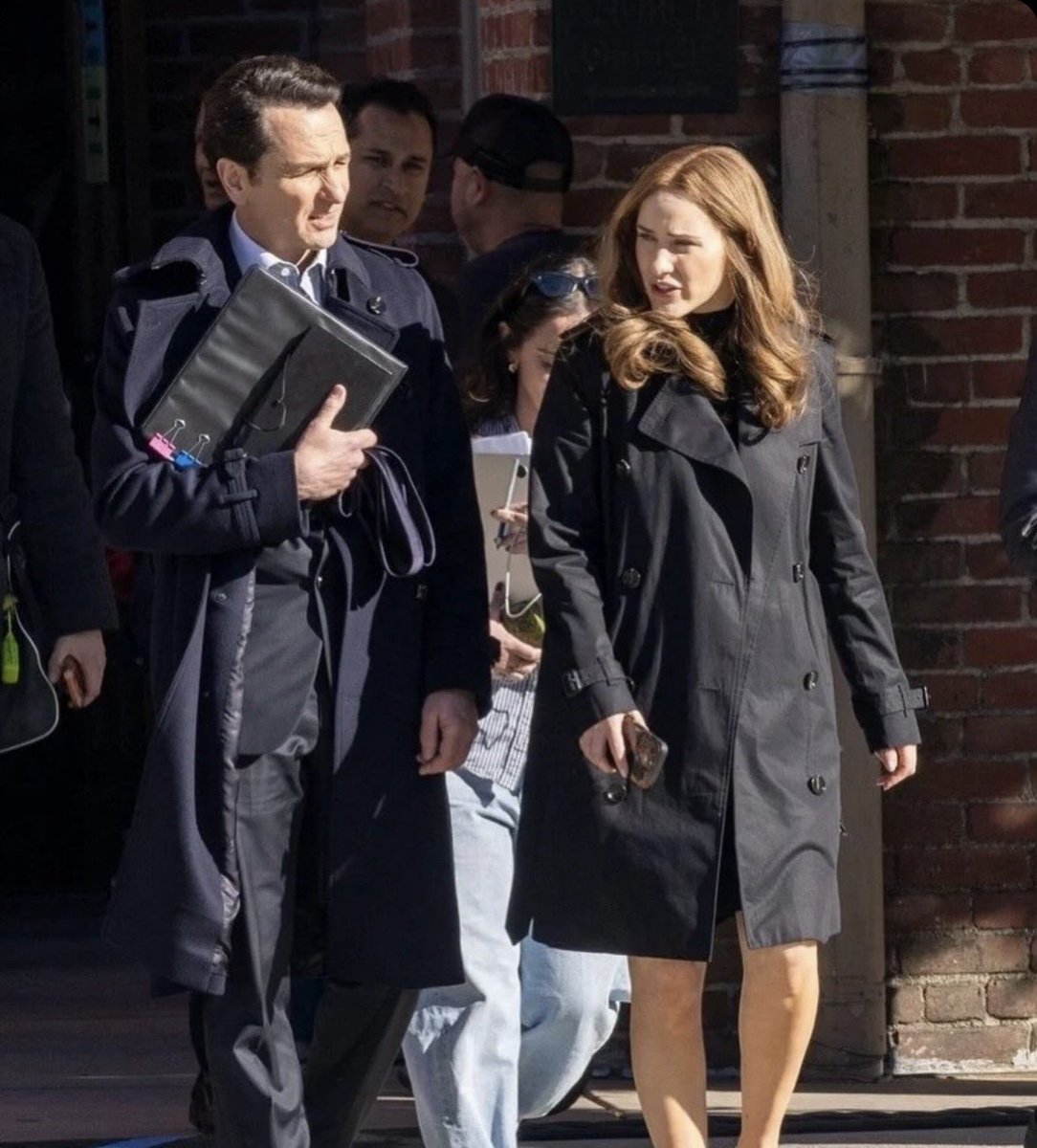 Apple TV News Hub tweet media