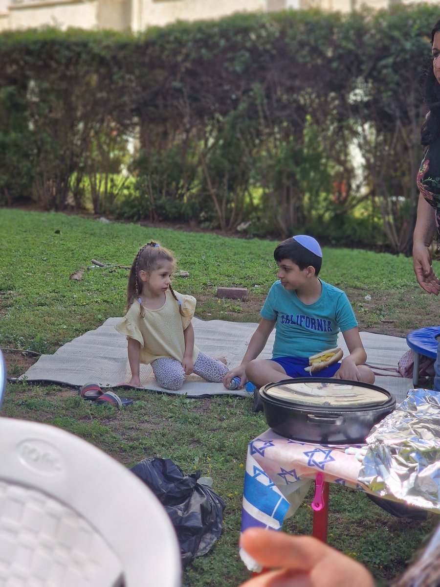 Iris Boker tweet media