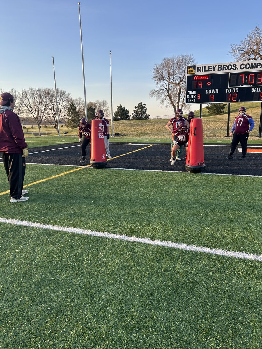 UMMFootball's tweet image. Spring Ball Day 7️⃣

#TEAM #RollCougs🐾