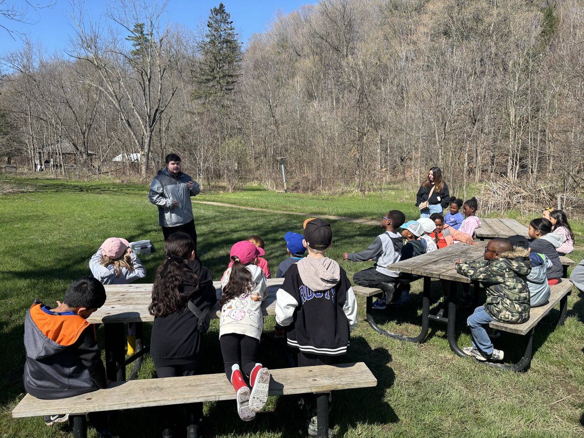 PrimarySandbox's tweet photo. A beautiful day to explore Willow Park Ecology Center! @StAlphonsaDP https://t.co/F9rTOax6qC