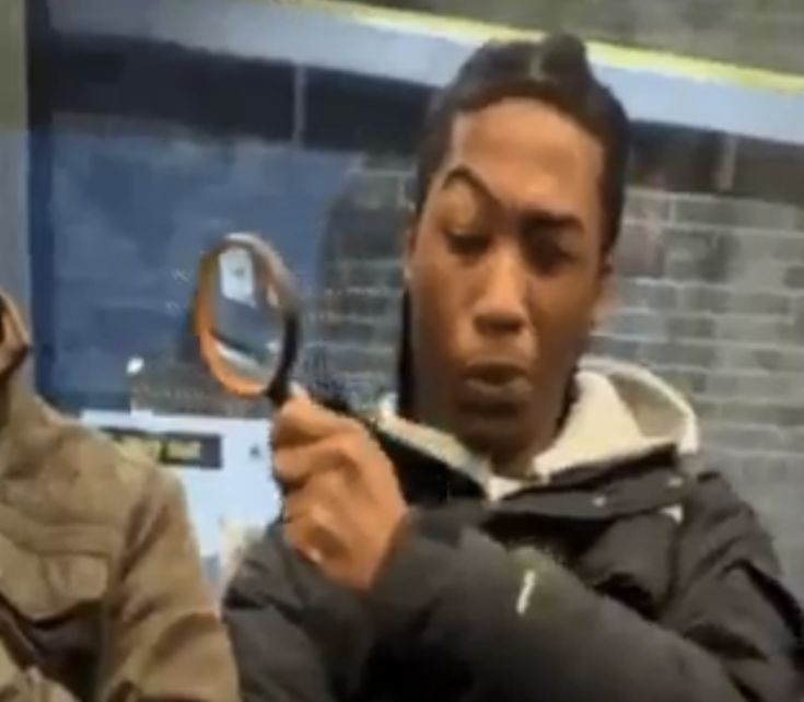 armeier listening to #Unfold tweet media