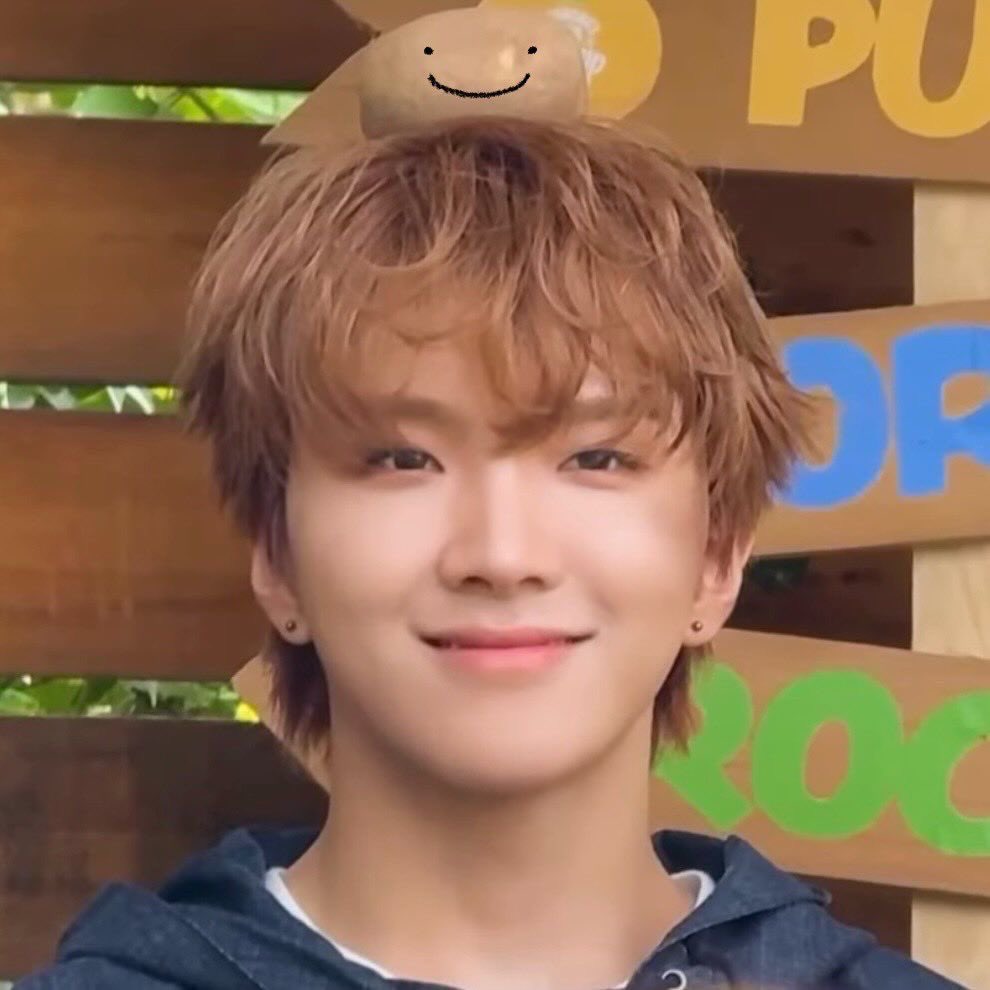 kimunagiatto's tweet image. Telah lahir anak pertama aku, “cipung — cimol bojot + baso apung” tanggal 22 April 2026. semoga si dede jadi anak yang pembaik, sehat, dan imup ya ontii uncle. papanya sibuk kerja (#semangat) jadi egk tau anaknya lahir 🥺 salam kenal ontii uncle semuanya!