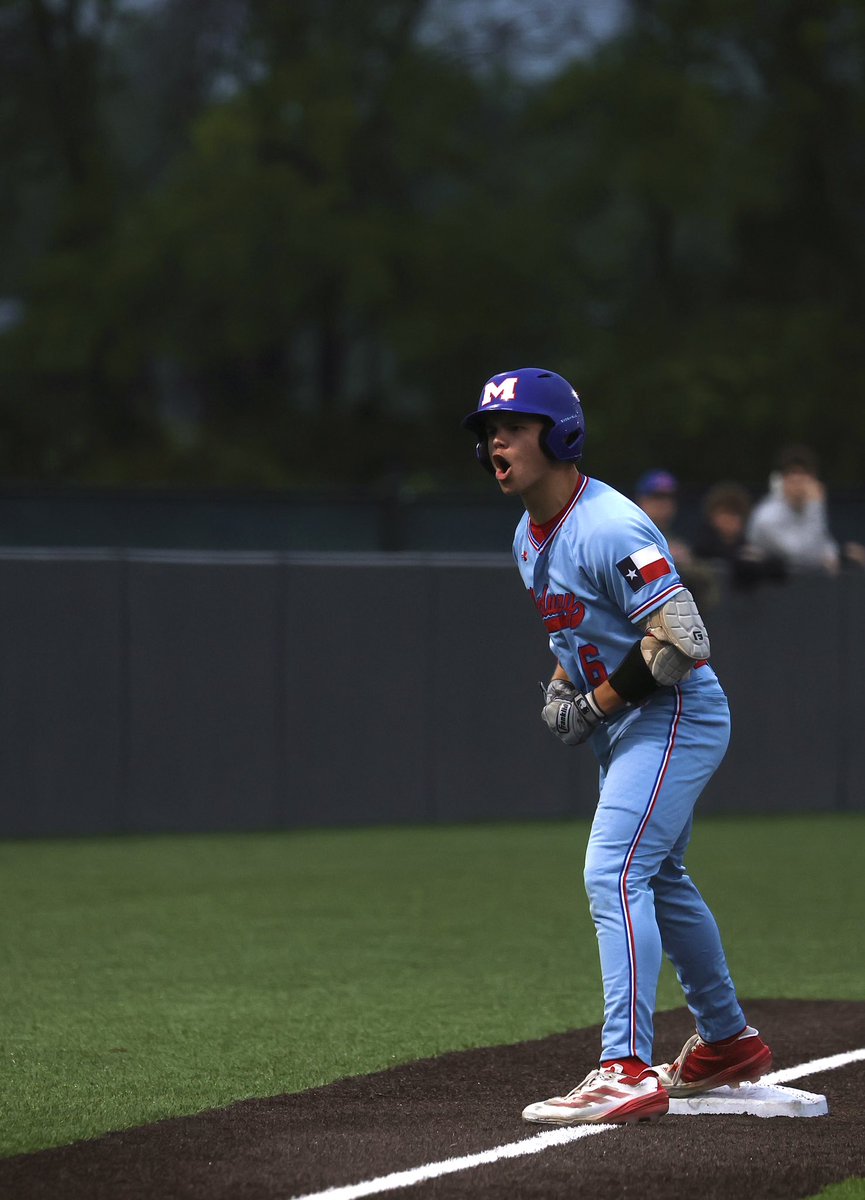 MidwayPanthers's tweet image. Business = handled. 

District Champs! ⚾️🏆

#MidwayAthletics #PantherPride