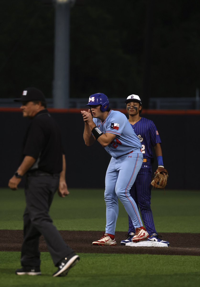 MidwayPanthers's tweet image. Business = handled. 

District Champs! ⚾️🏆

#MidwayAthletics #PantherPride