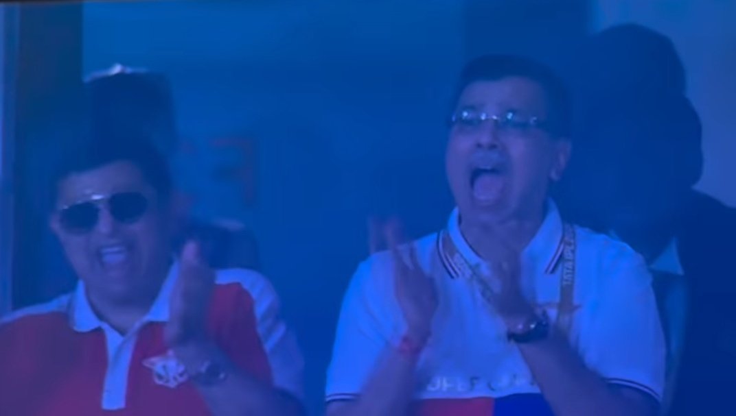 Peak Bowling performance by LSG 🔥