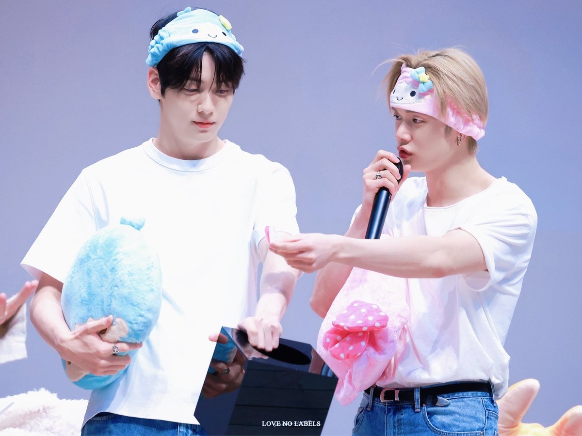 LOVE NO LABELS tweet media