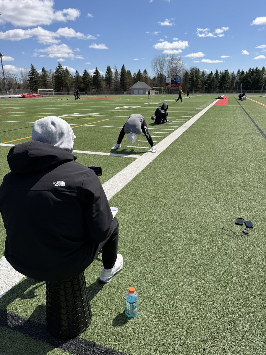 Phase3Kicking's tweet photo. A fun (and chilly) Phase 3 Kicking camp on Sunday in Stillwater. Some real good talent and competition. Excited to see how these specialists grade using our patent pending college data driven ‘specialist algorithm.’ There is a lot of talent in Minnesota. #CompeteToBeElite https://t.co/dS0x9rweMc