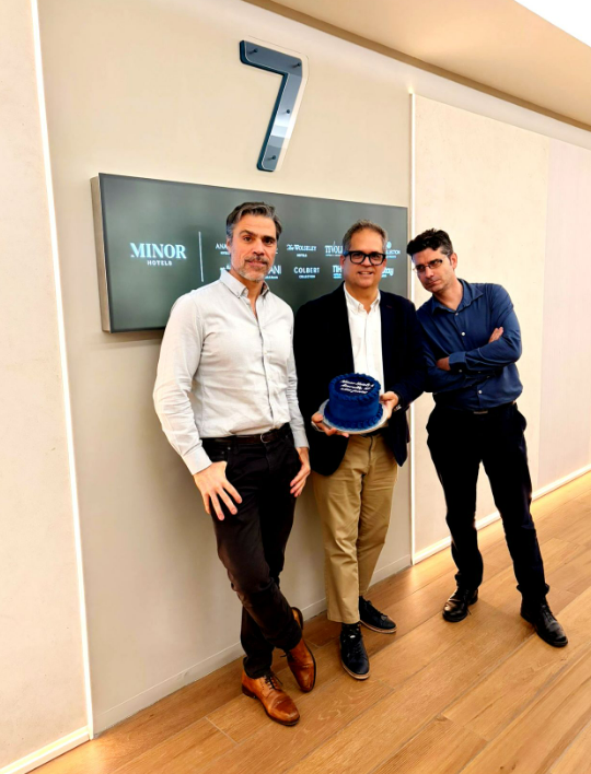 AzurallyLATAM's tweet photo. ¡12 años avanzando juntos: Minor Hotels! 🎂 En un sector como el de Hospitality, donde cada detalle cuenta y la experiencia lo es todo, Minor Hotels ha sido, y sigue siendo, un #aliado para nosotros.  ¡Gracias por una relación que ha sido (y sigue siendo) de cinco estrellas!📷 ⭐ https://t.co/SkZNKvEcbd