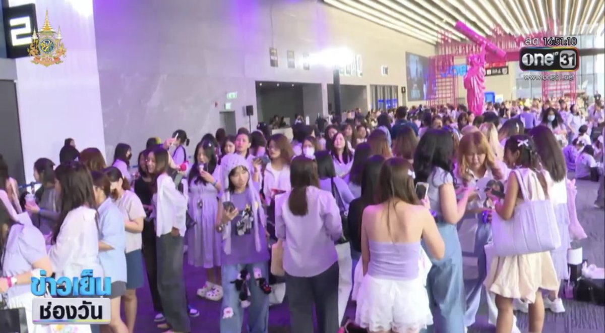 ฮอลลล์ ヅ tweet media