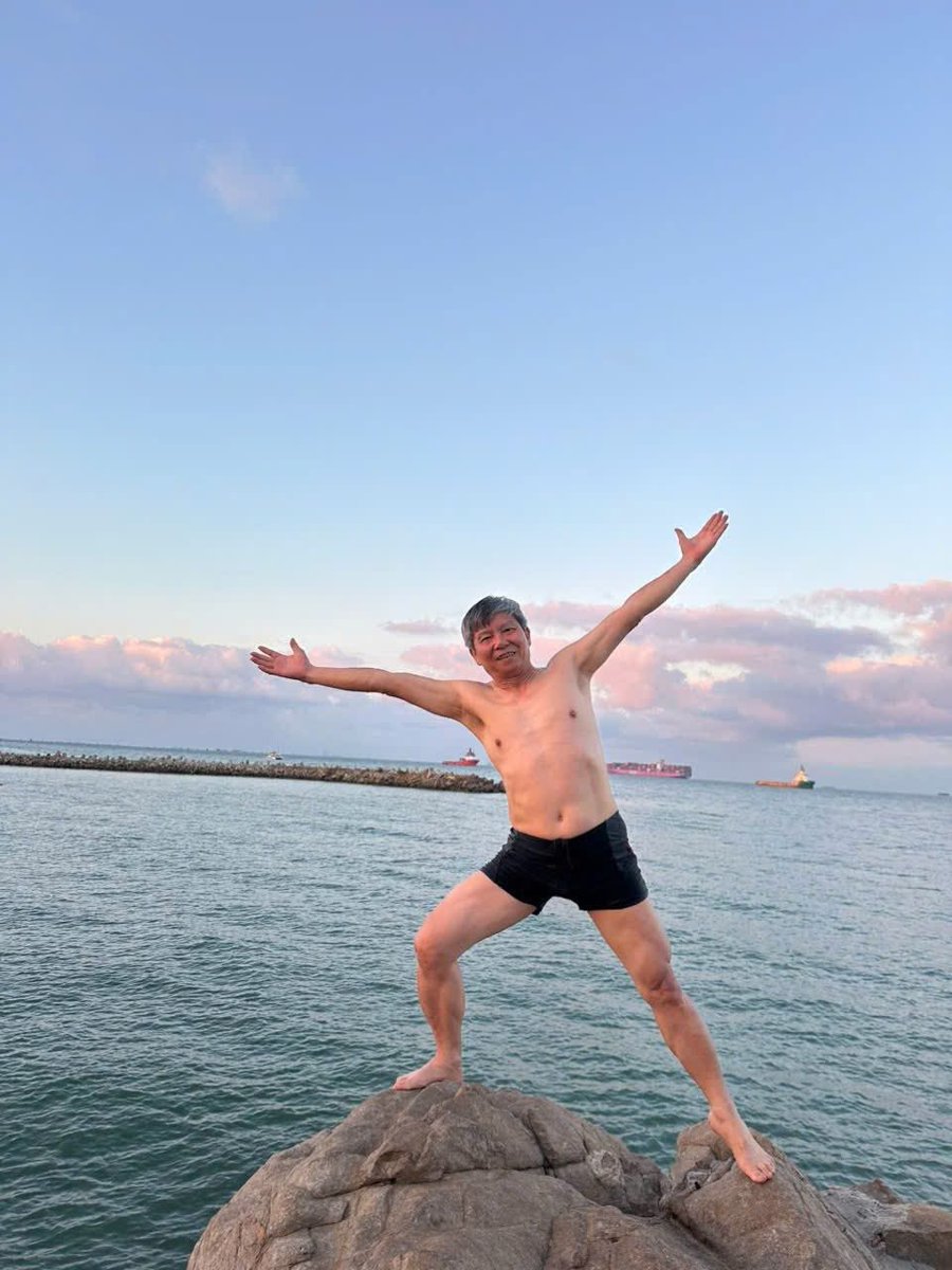 Long Thanh tweet media