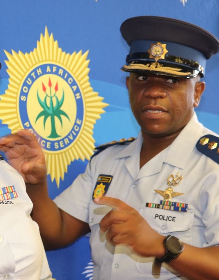 Man’s NOT Barry Roux tweet media