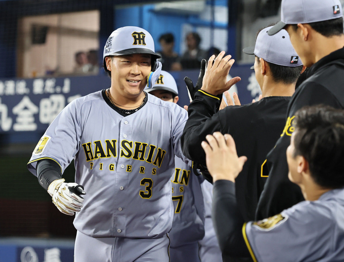 デイリー阪神担当×タイガース tweet media