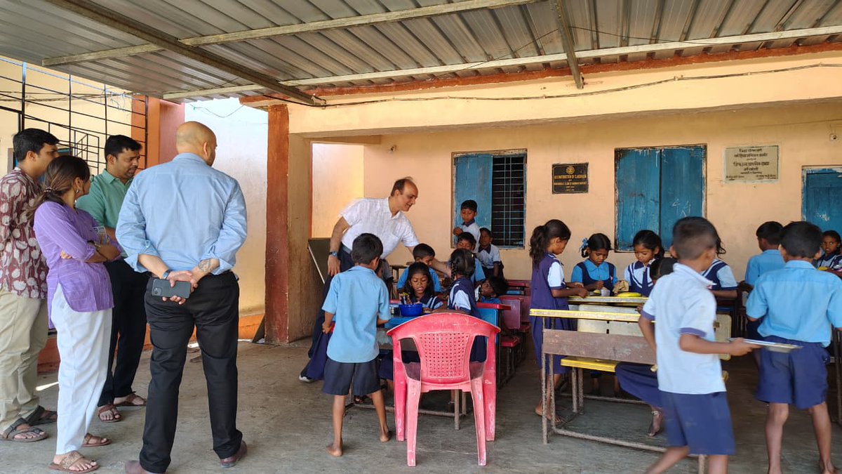 QuestorgQuest's tweet photo. QUEST &amp; Indivar Foundation have established Shikshan Samruddhi Kendras (Educational Centres) in the Zilla Parishad schools of 3 villages in Vikramgad block.
Officials from Indivar Foundation visited the centres last week to see the teaching-learning activities &amp; classroom setup. https://t.co/ObONmf2QLg