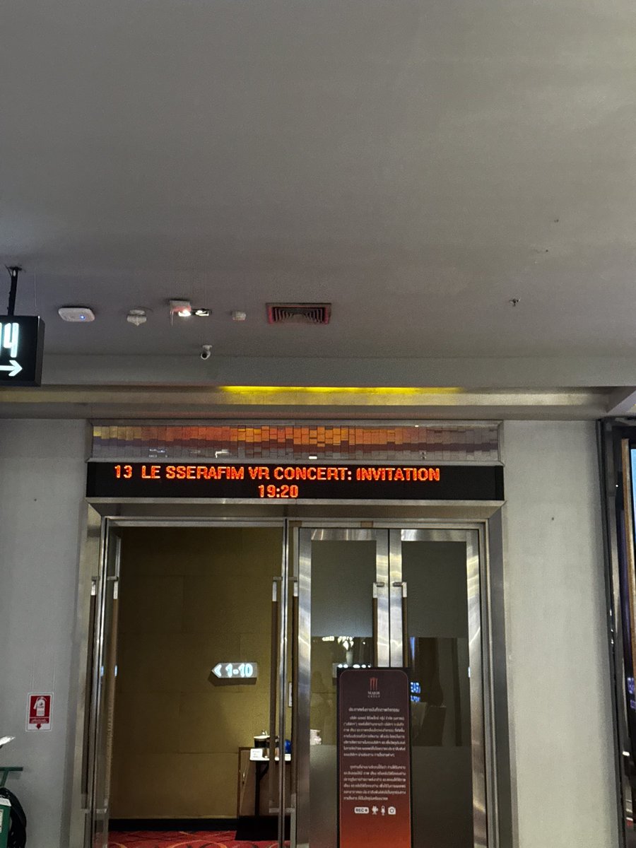WhatAver's tweet image. สนุกมากกกกก ดีกว่าที่คิดมาก คุ้มเลยละ นั้งกรี้ดทั้งคอน อยากดูอีกเลย เด้วหาวันมาดูอีก ชอบมากกก 
#LE_SSERAFIM_VRConcert #INVITATION
#มั่นใจไม่กลัวเฟียเลสที่เมเจอร์