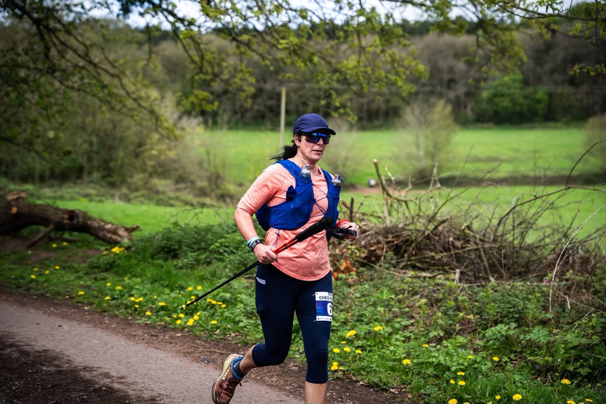 saracrosland's tweet image. 8 yrs ago I was in Salford Royal as my #vestibularschwannoma #braintumour haemorrhaged. Surgery a few weeks later left me very unwell, with facial palsy, single sided deafness, vision probs &amp;amp; having to learn to walk &amp;amp; balance again. Last w'end I completed my first 100 miler.