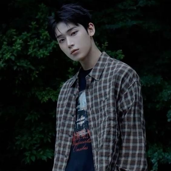 ห๋ง ♧ (slow) tweet media