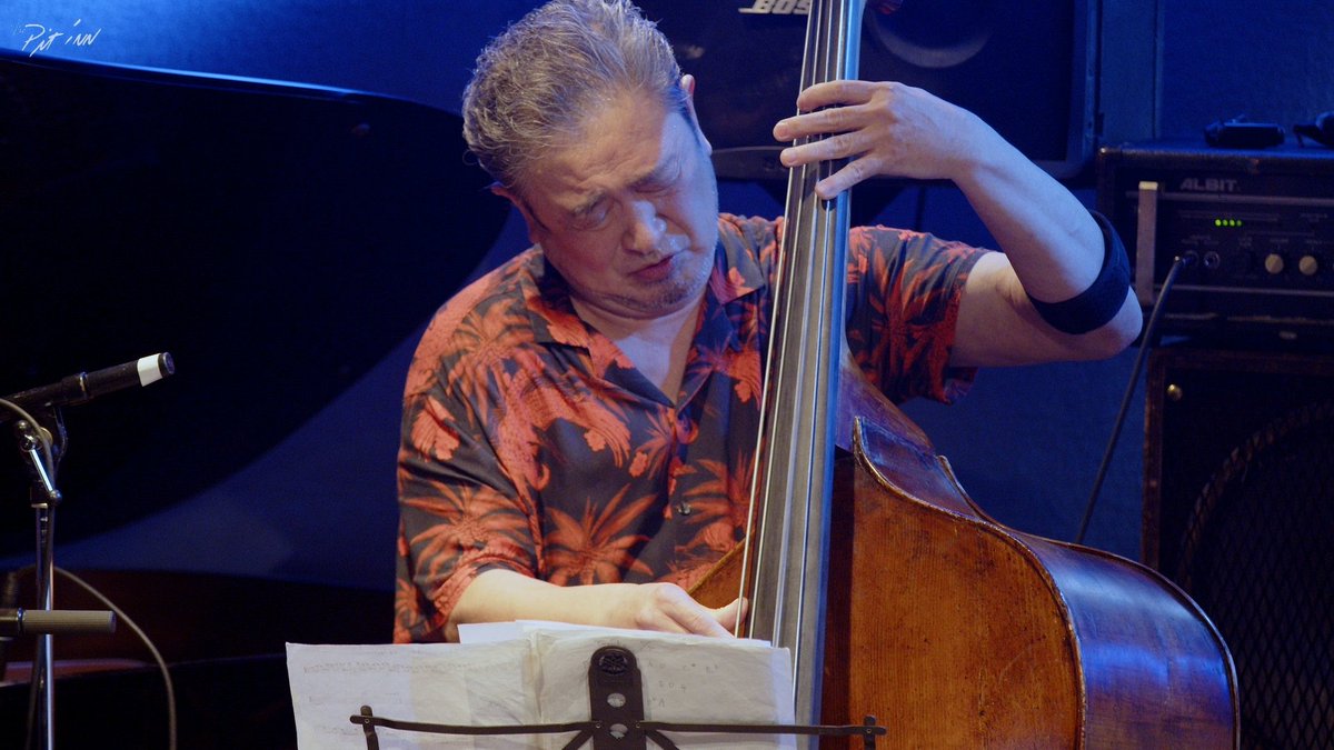 pit_inn_'s tweet photo. Today’s <BailaTReS/Dos Familias+> show is over!
The archive will be available for streaming for a month. Please enjoy!
https://t.co/ObWYUmB6Uj
#pitinnnetjazz
#shinjukupitinn
#BailaTReSDosFamiliasPlus
#SachiHayasaka #sax
#ToshikiNagata #bass
#RIO #baritonesax
#ShikouIto #piano https://t.co/uoQ2vpZ99W