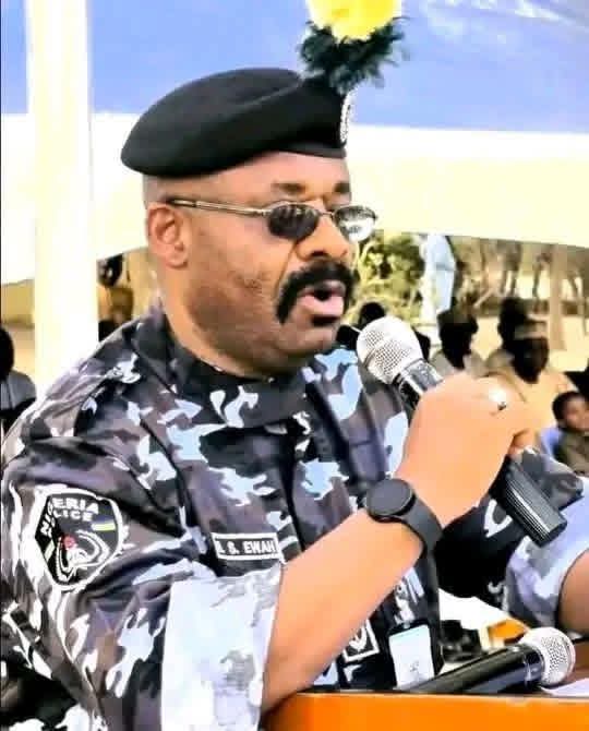 SLIMNAZI tweet media