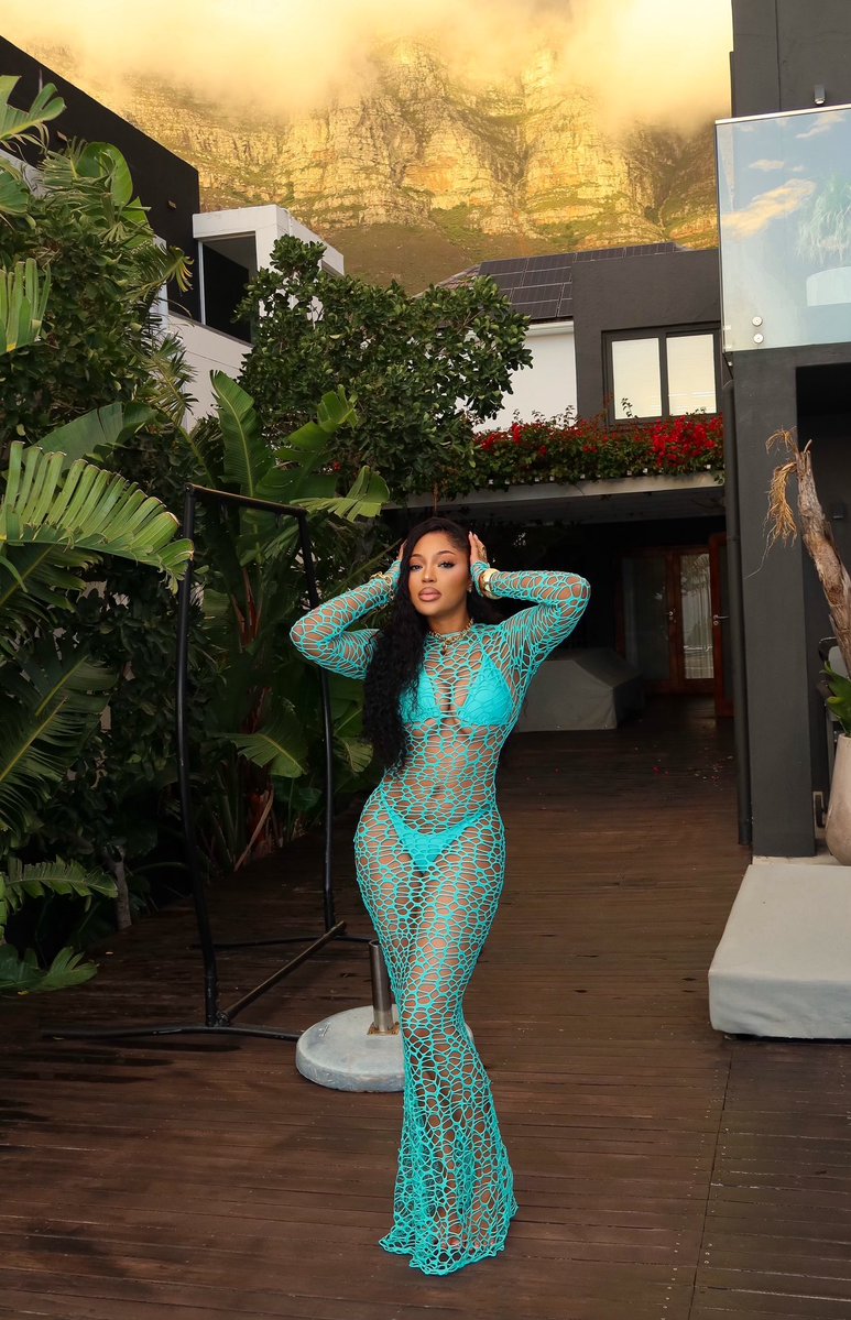 Aud girl tweet media