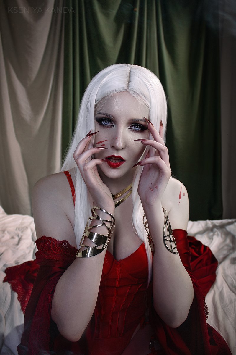 KseniyaKanda's tweet photo. 👁️👄👁️
𝗖𝗮𝘀𝘁𝗹𝗲𝘃𝗮𝗻𝗶𝗮 𝗔𝗨 | Carmilla
#cosplaymakeup #cosplaygirl #Carmilla #CastlevaniaNetflix #Castlevania #carmillacosplay #castlevaniacosplay #vampirecosplay https://t.co/W12e0gMgUa