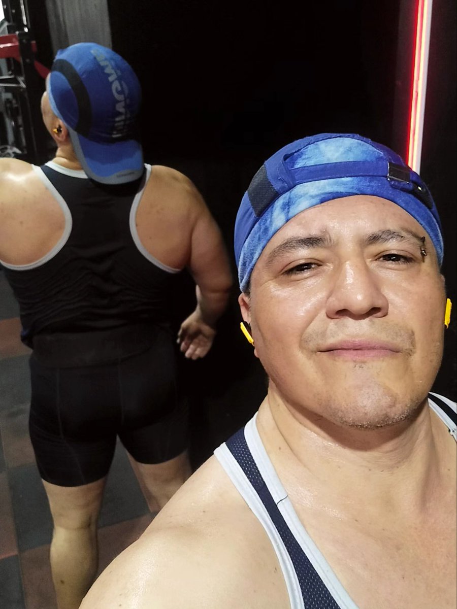 Ekho_Keys's tweet photo. Rutina cumplidora porque tarde. 😹🏋🏻‍♂️
#GymCat #LegDay #DíaDePierma #GymDone #GymMotivation https://t.co/yGa2typqCc