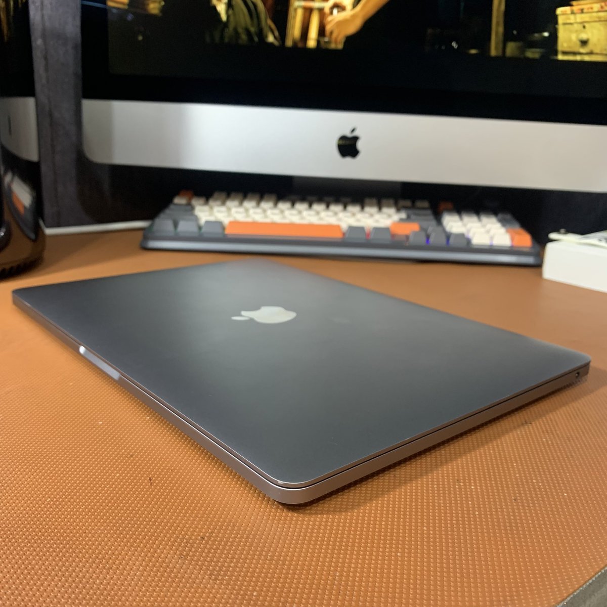 Apes Store ID tweet media