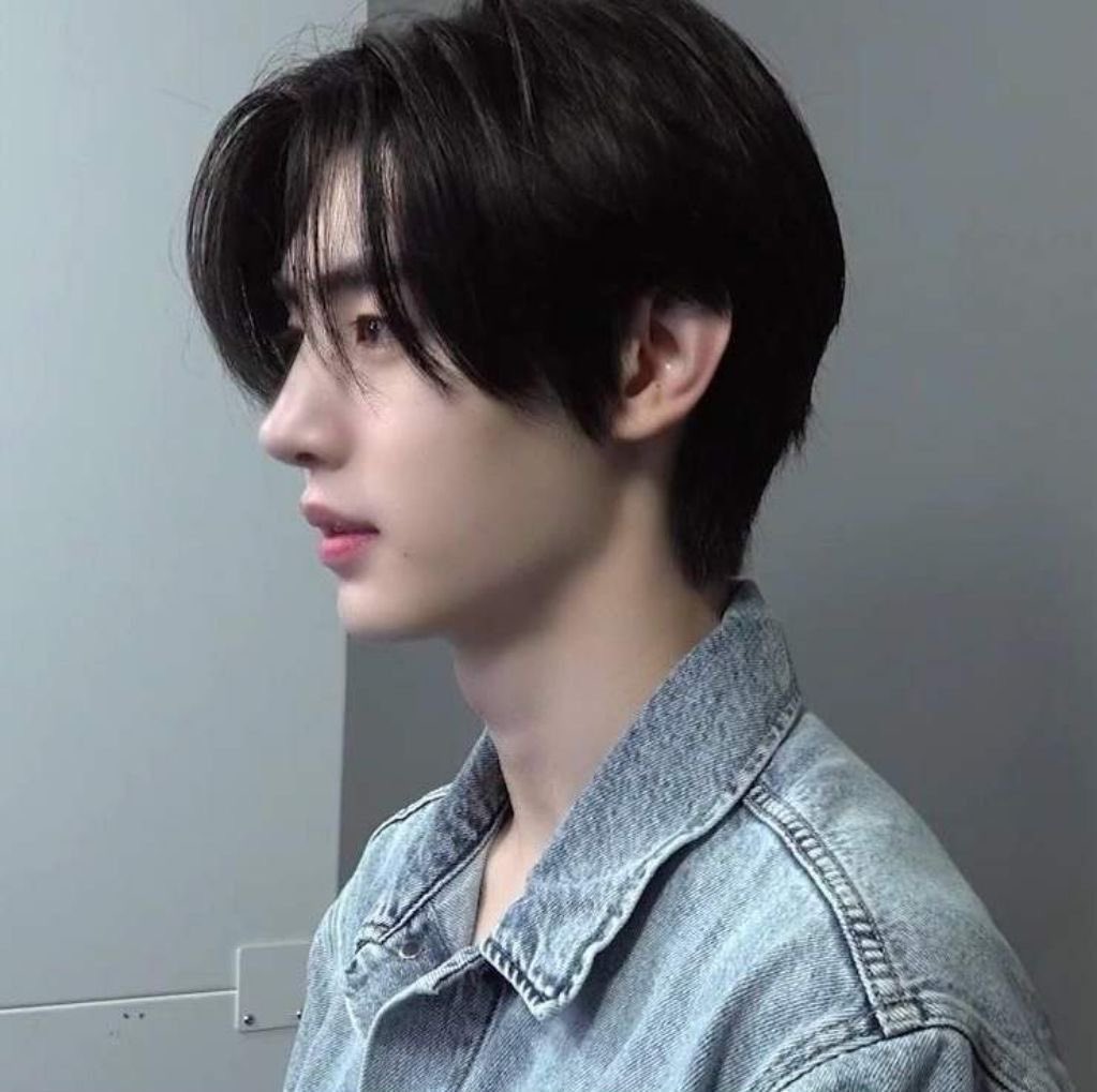 sunghoon_right's tweet photo. https://t.co/yxaUCabpZT