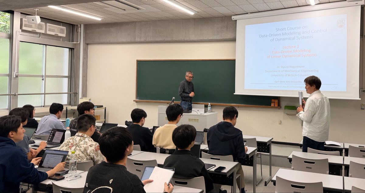 Kakinuma_Lab's tweet photo. カナダUBCの長棟先生が来校され、滑川研&amp;柿沼研の学生向けにデータ駆動制御のセミナーや研究ディスカッションして頂きました✨数学知識の応用力、モデリングが制御にとって如何に大事か改めて学びました〜👍合同懇親会も盛り上がりました🍶 https://t.co/Sdw2EKqmcd