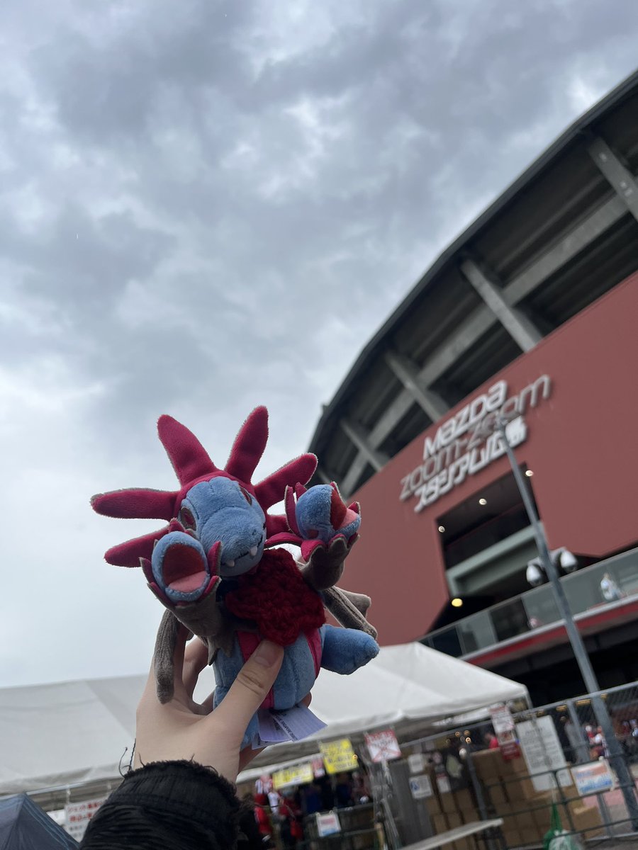 piuhu_'s tweet photo. 初めてのカープ観戦してきた🎏
やきうルールぼやぁっとしか分からなかったけど
楽しかった😌✌🏻ご飯美味しいね

ポケ活が捗りました❤️‍🔥 https://t.co/DxQB7UGgLw