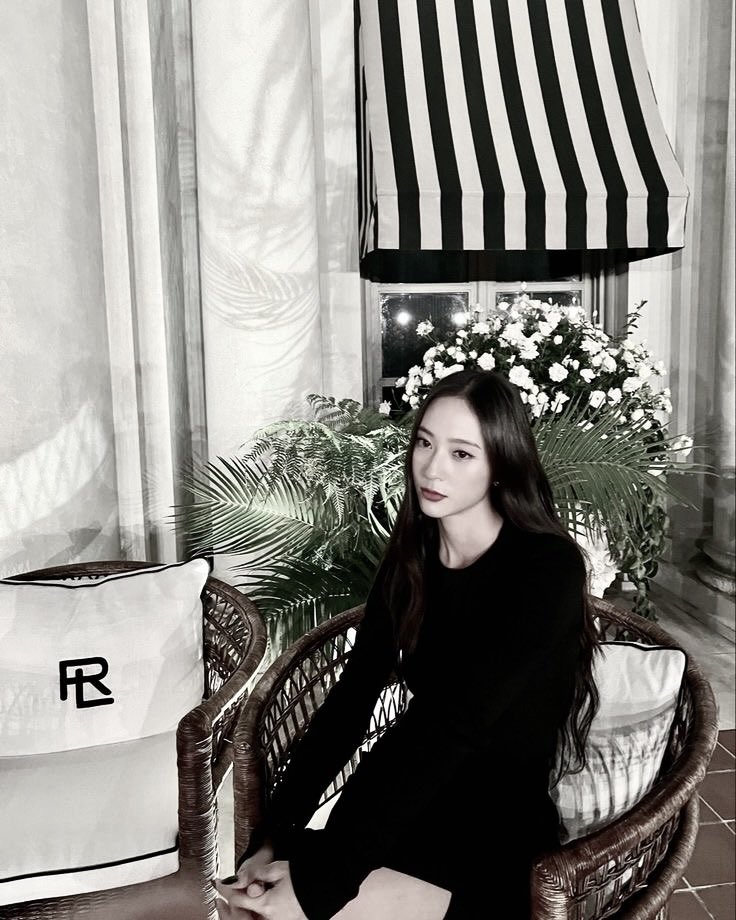 𝐪𝐢𝐬𝐭𝐚𝐥 tweet media