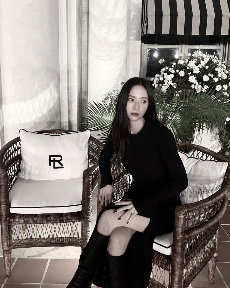 𝐪𝐢𝐬𝐭𝐚𝐥 tweet media