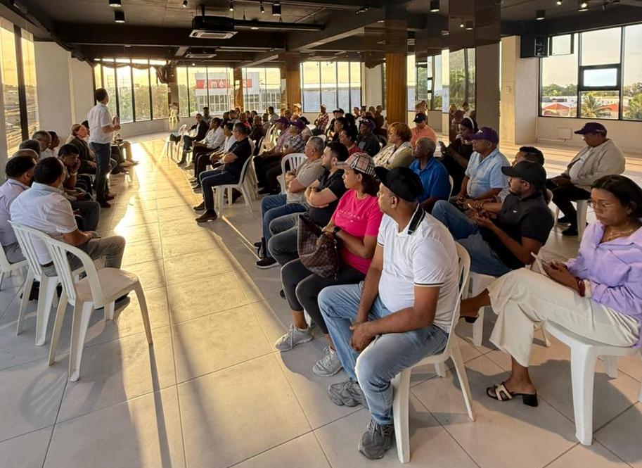 📍Puerto Plata| FJ2028
Bajo el liderazgo de Walter Musa, se realizó una asamblea provincial que consolidó la unidad y organización de las estructuras de campaña, reafirmando el compromiso de avanzar sin distracción hacia la victoria de Francisco Javier.
#FranciscoJavierPresidente