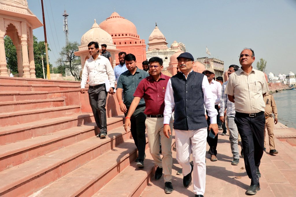 Divisional Commissioner Agra tweet media