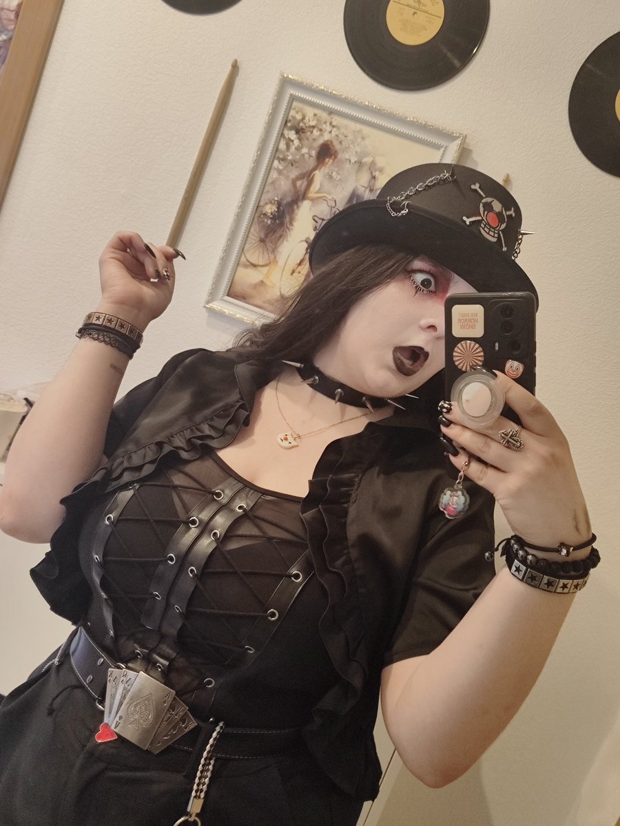 🎩PET VULTUЯE🎪 tweet media