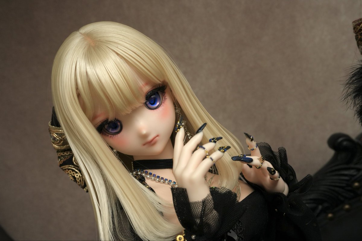 eternalboredom0's tweet photo. 赤 と 青 https://t.co/MM35GtMHcv