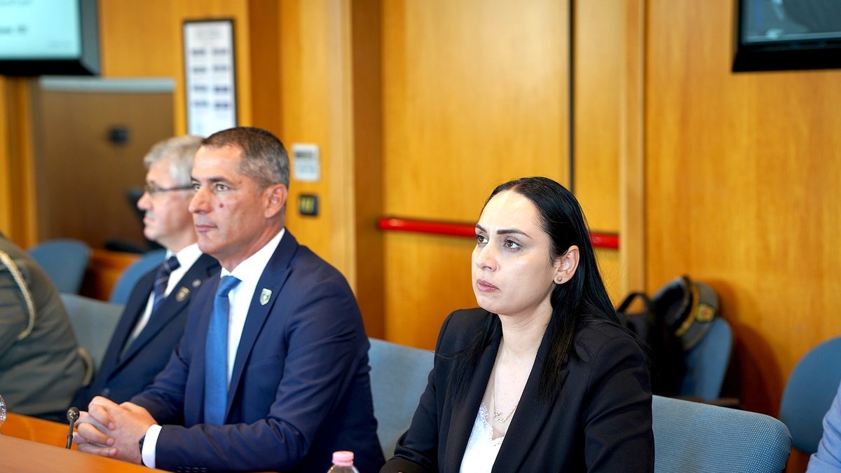 NATO_DefCollege's tweet image. 🤝The NDC welcomed a delegation from the 🇦🇱 Defense and Security College.

🎓 Beyond a tour of the premises, the discussions underscored the NDC’s mission &amp;amp; activities as @NATO's premier strategic-level institution, preparing future military and civilian #leaders.

#WeAreNATO