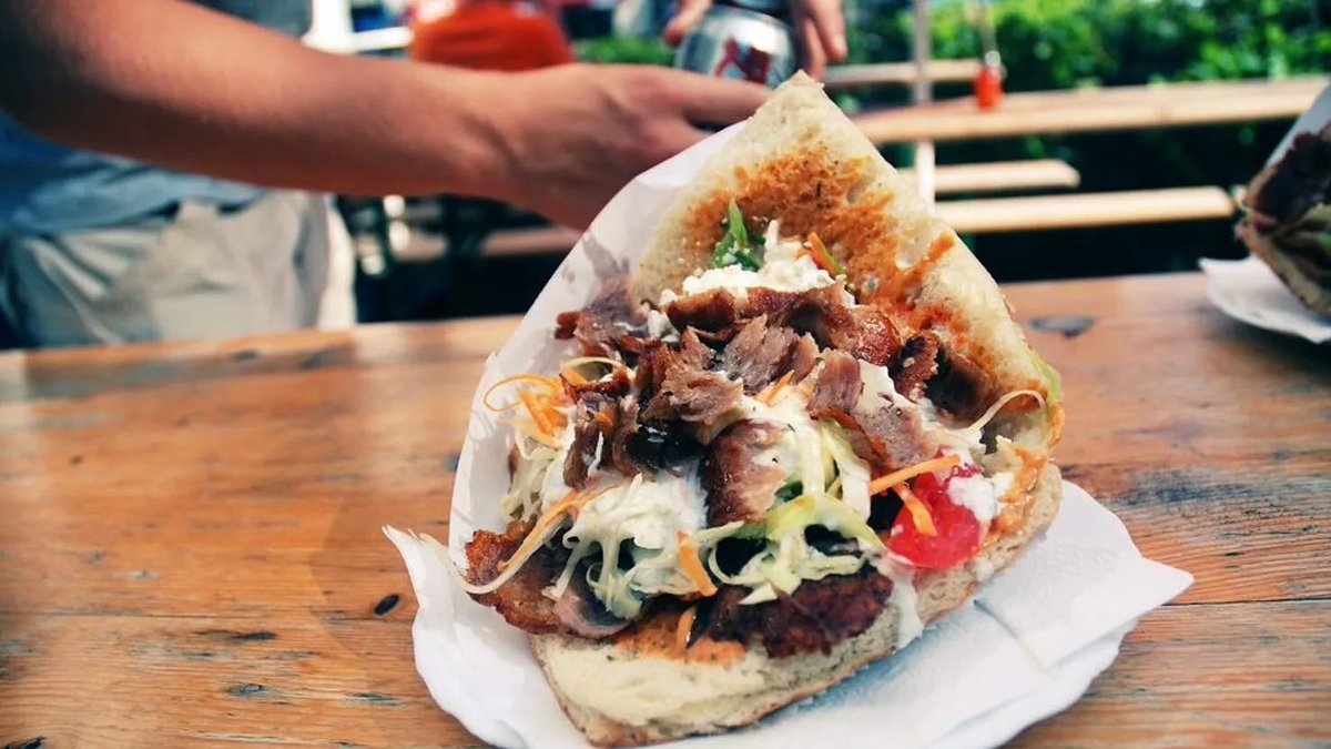 Tarek Baé tweet media