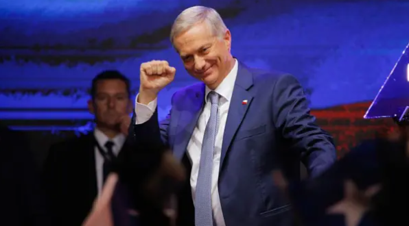 Sebastian R. tweet media