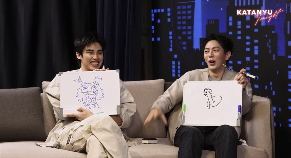 ครัวซองแฮมชีส🥐ft. Love of Silom แฟนสาวพี่กฤษฏ์ tweet media