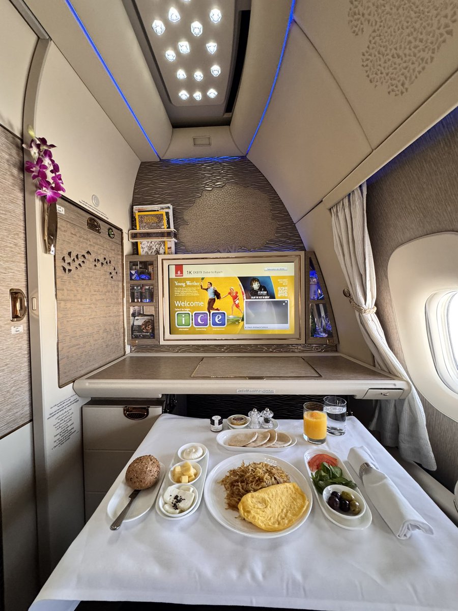 DanieleBKK's tweet image. A really great experience with the „Gamechanger“ from Emirates 🤩

It’s really a Gamechanger‼️

#dubai #abudhabi #emirates #vae #qatar #doha #oman #thailand #bangkok #singapore #shanghai #hongkong #tokyo