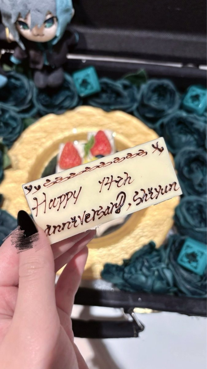 ひなた tweet media