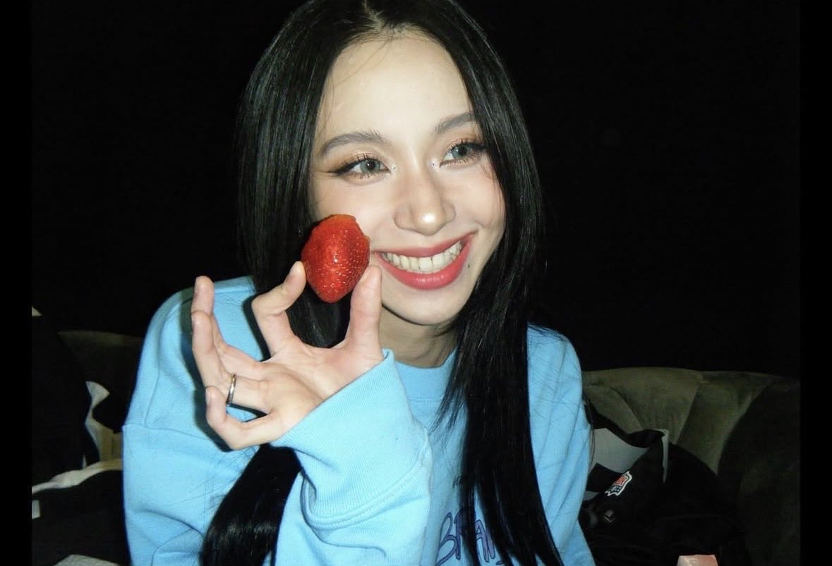 mkcn21999's tweet photo. 생일 축하합니다. お誕生日おめでとう❤️

おちぇんの笑顔と健康をずっと願っています。いつもたくさんの幸せをありがとう。 https://t.co/ay6cPMbtXv