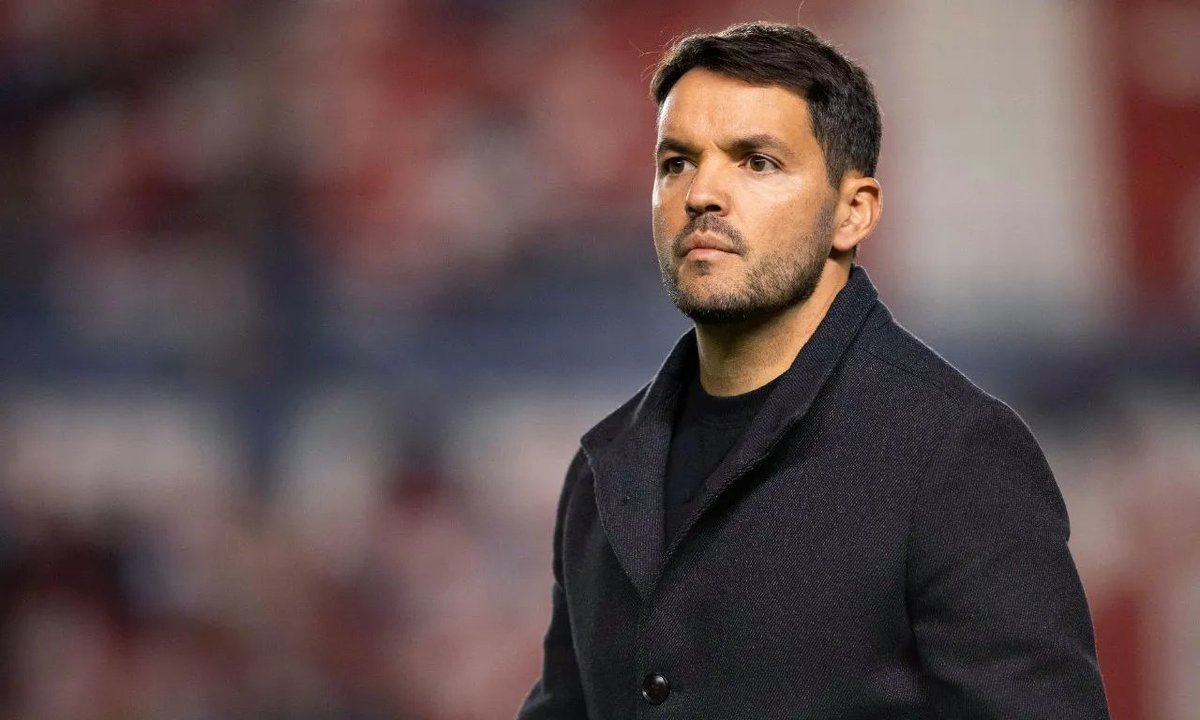 Rhevolver tweet media