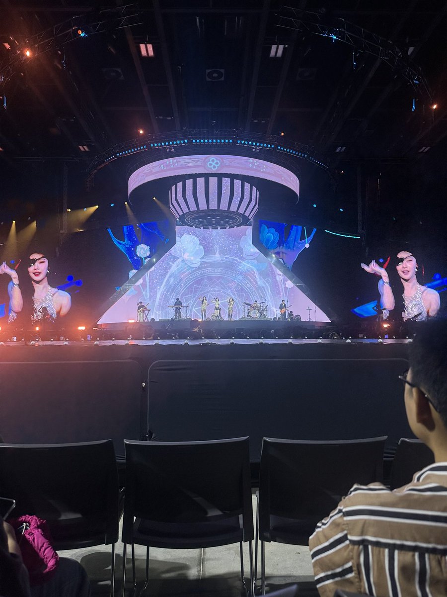 ✴︎ อเว้คเค่น tweet media