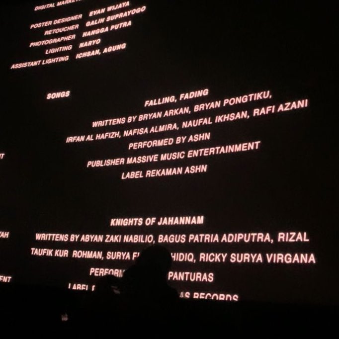 oyasumipopon's tweet image. siapa sangka ngeband shoegaze bisa sampe 
ke gala premiere

jangan lupa nonton Ikatan Darah, ada lagu ASHN nya 🫶🏻.